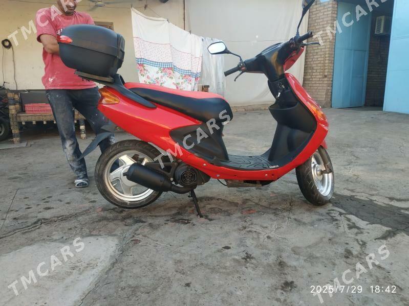 Yamaha Artistic 2000 - 10 000 TMT - Туркменабат - img 2