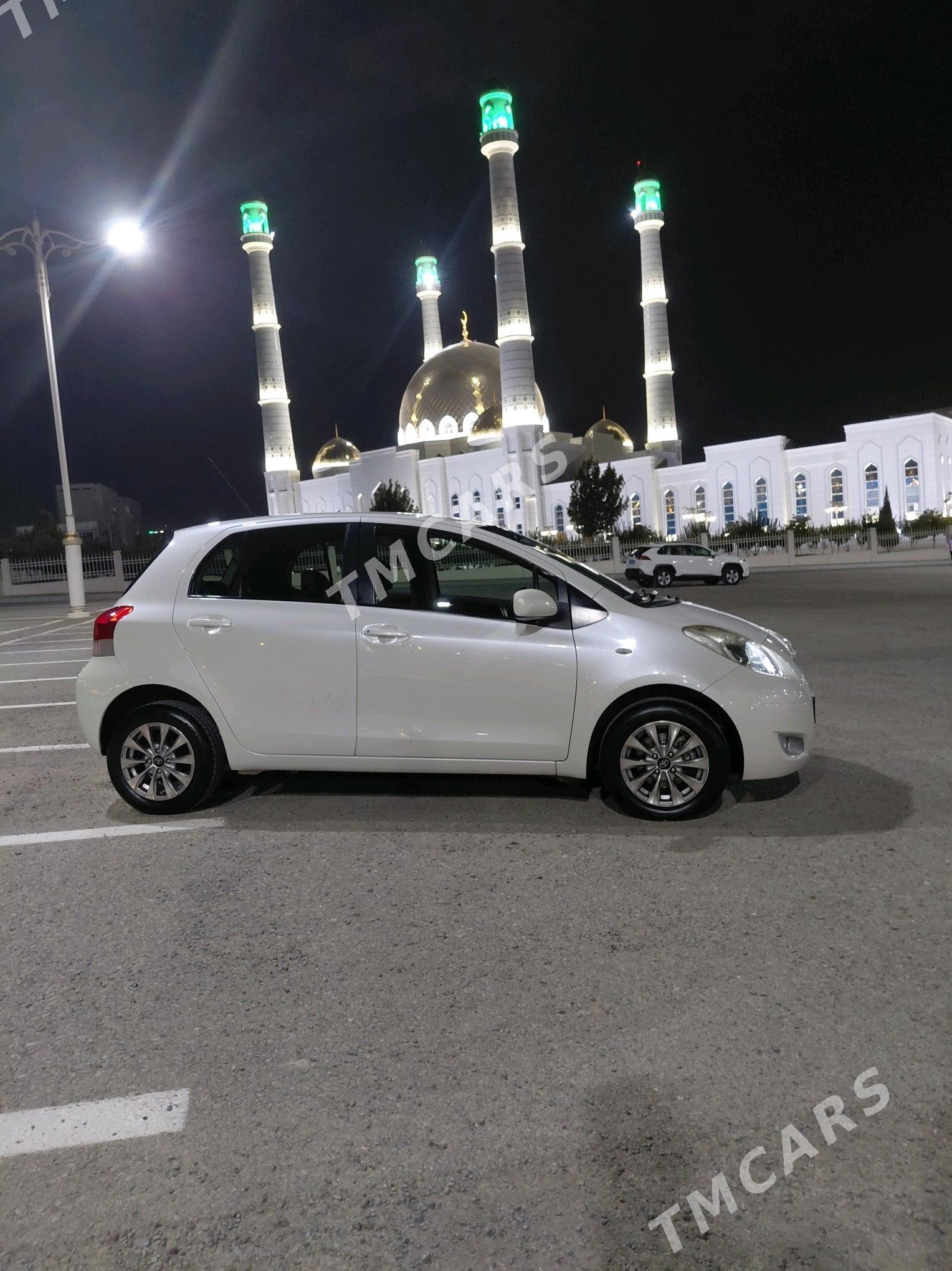 Toyota Yaris 2011 - 130 000 TMT - Aşgabat - img 2
