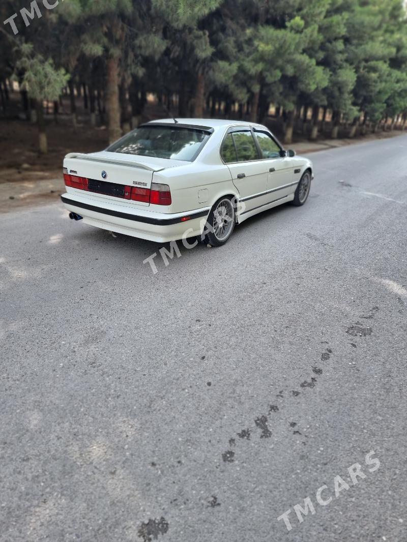 BMW E34 1994 - 77 000 TMT - Aşgabat - img 4