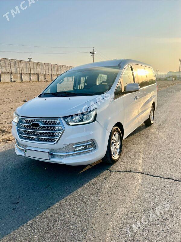 Toyota Hiace 2019 - 190 000 TMT - Aşgabat - img 3