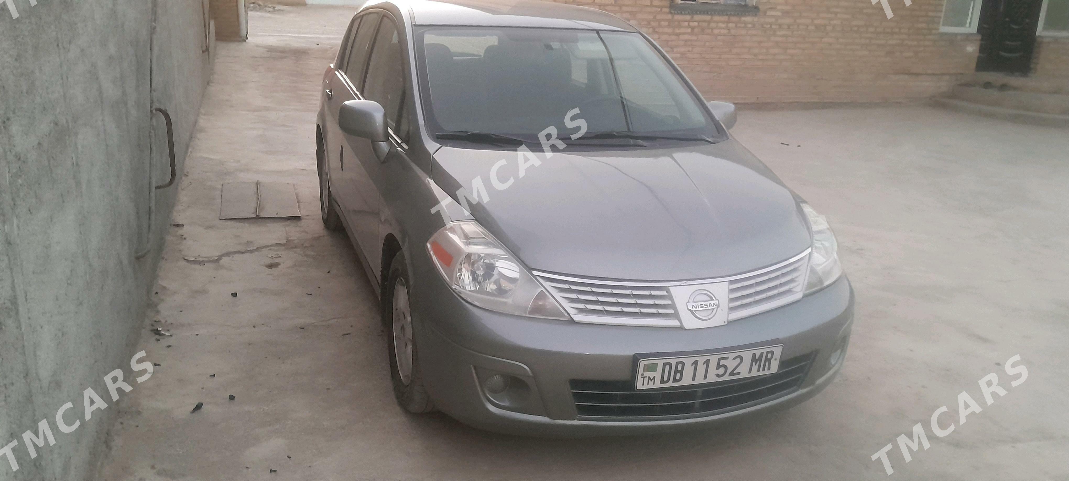 Nissan Versa 2009 - 100 000 TMT - Mary - img 5