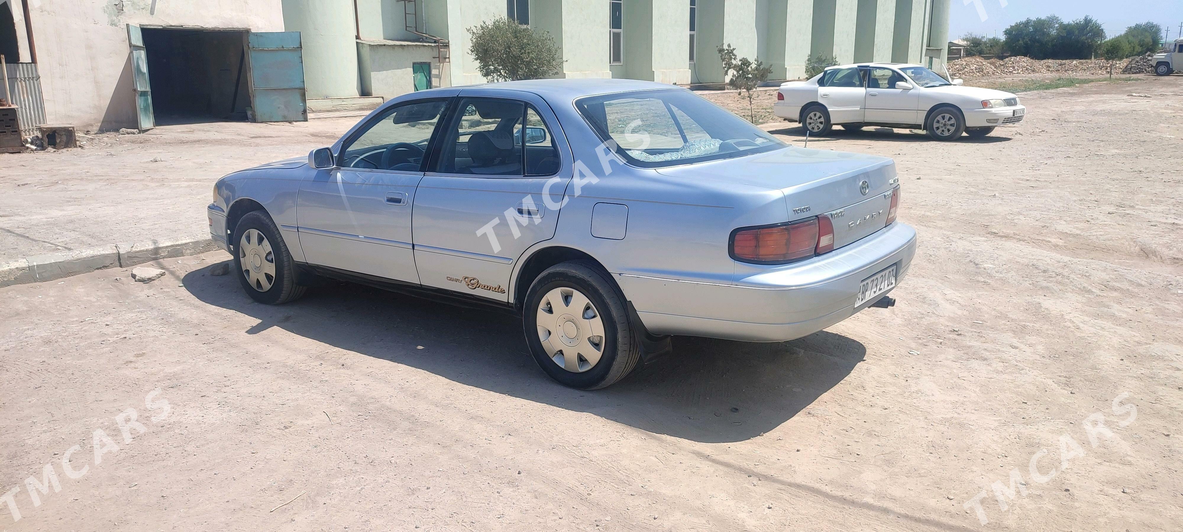 Toyota Camry 1994 - 90 000 TMT - Gurbansoltan Eje - img 2