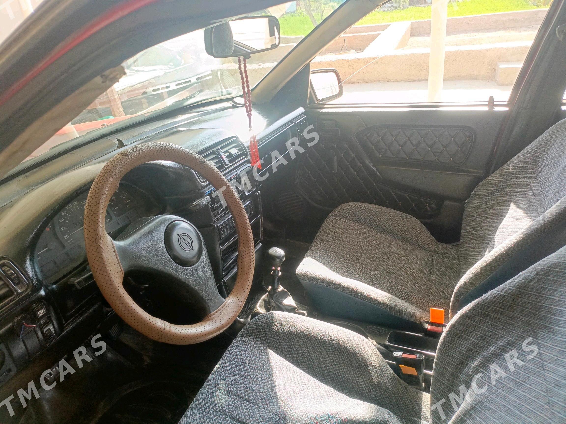 Opel Vectra 1992 - 28 000 TMT - Векильбазар - img 3