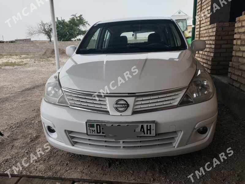 Nissan Versa 2012 - 110 000 TMT - Кака - img 7