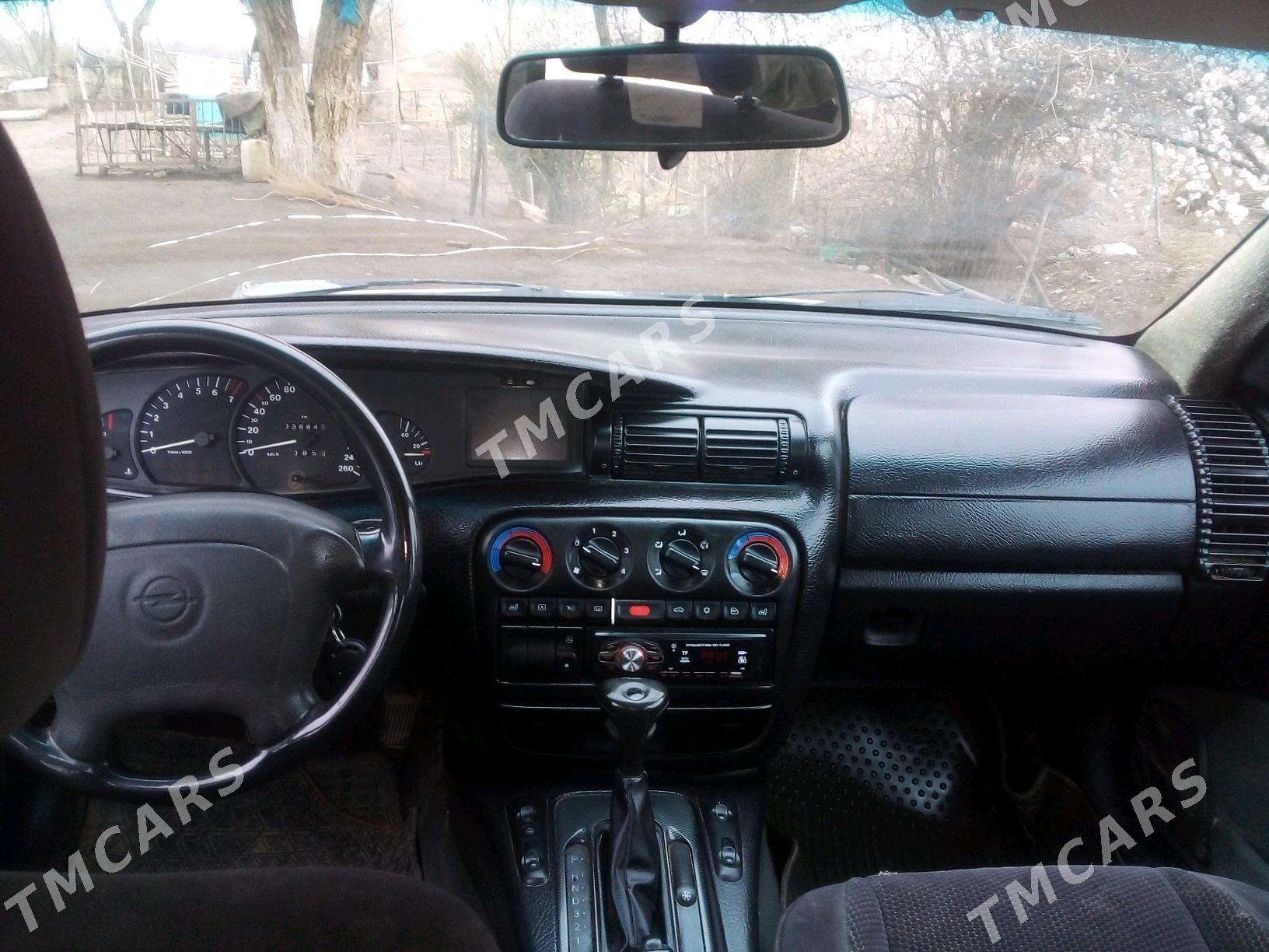 Opel Omega 1994 - 30 000 TMT - Губадаг - img 5