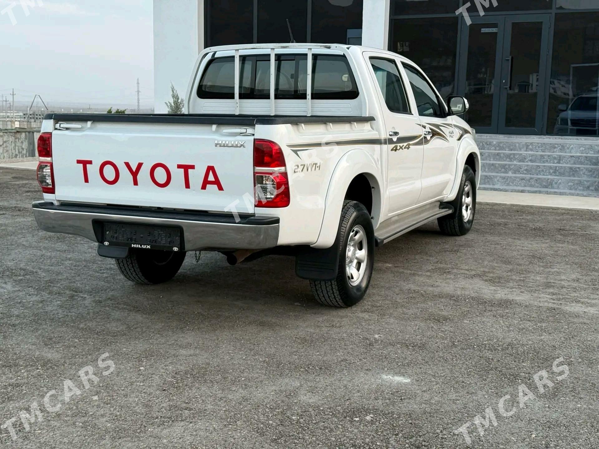 Toyota Hilux 2014 - 410 000 TMT - Туркменабат - img 3