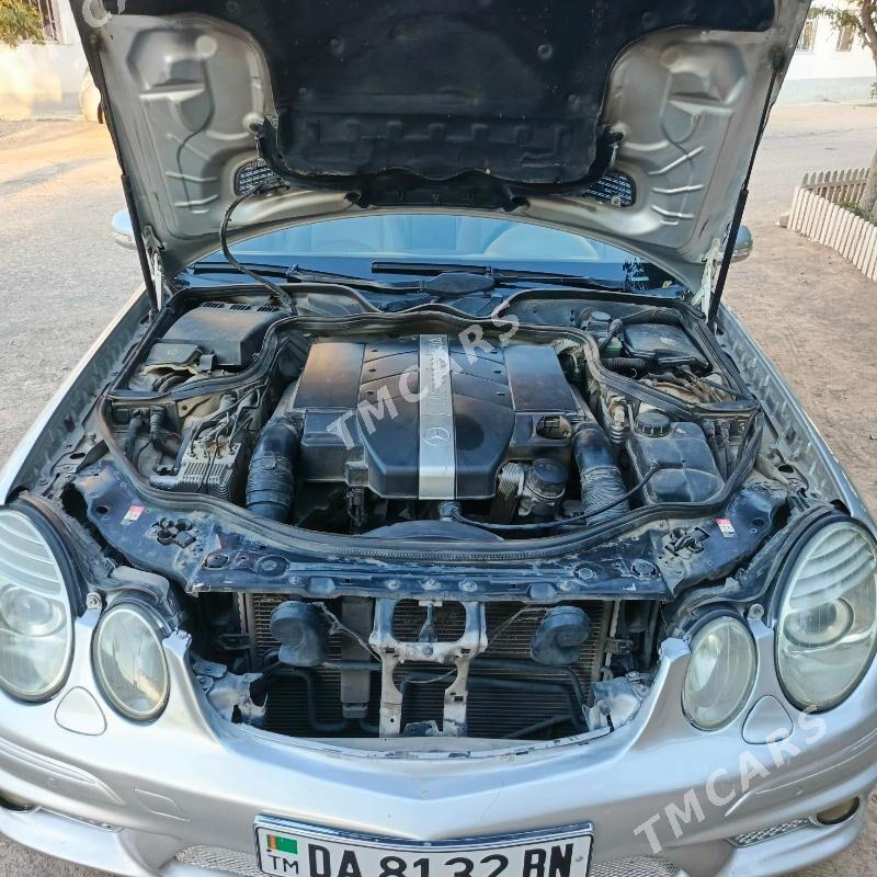 Mercedes-Benz E320 2004 - 130 000 TMT - Туркменбаши - img 9