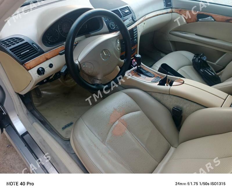 Mercedes-Benz E320 2004 - 130 000 TMT - Туркменбаши - img 5