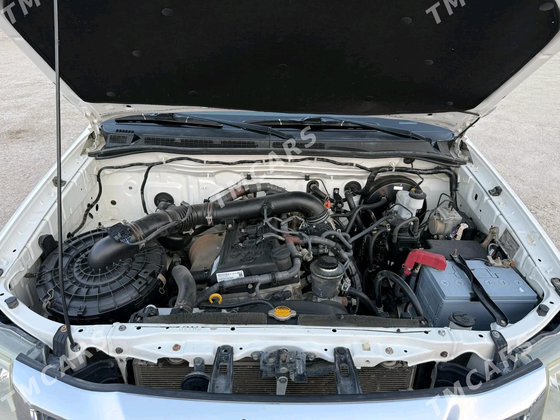 Toyota Hilux 2014 - 410 000 TMT - Туркменабат - img 7