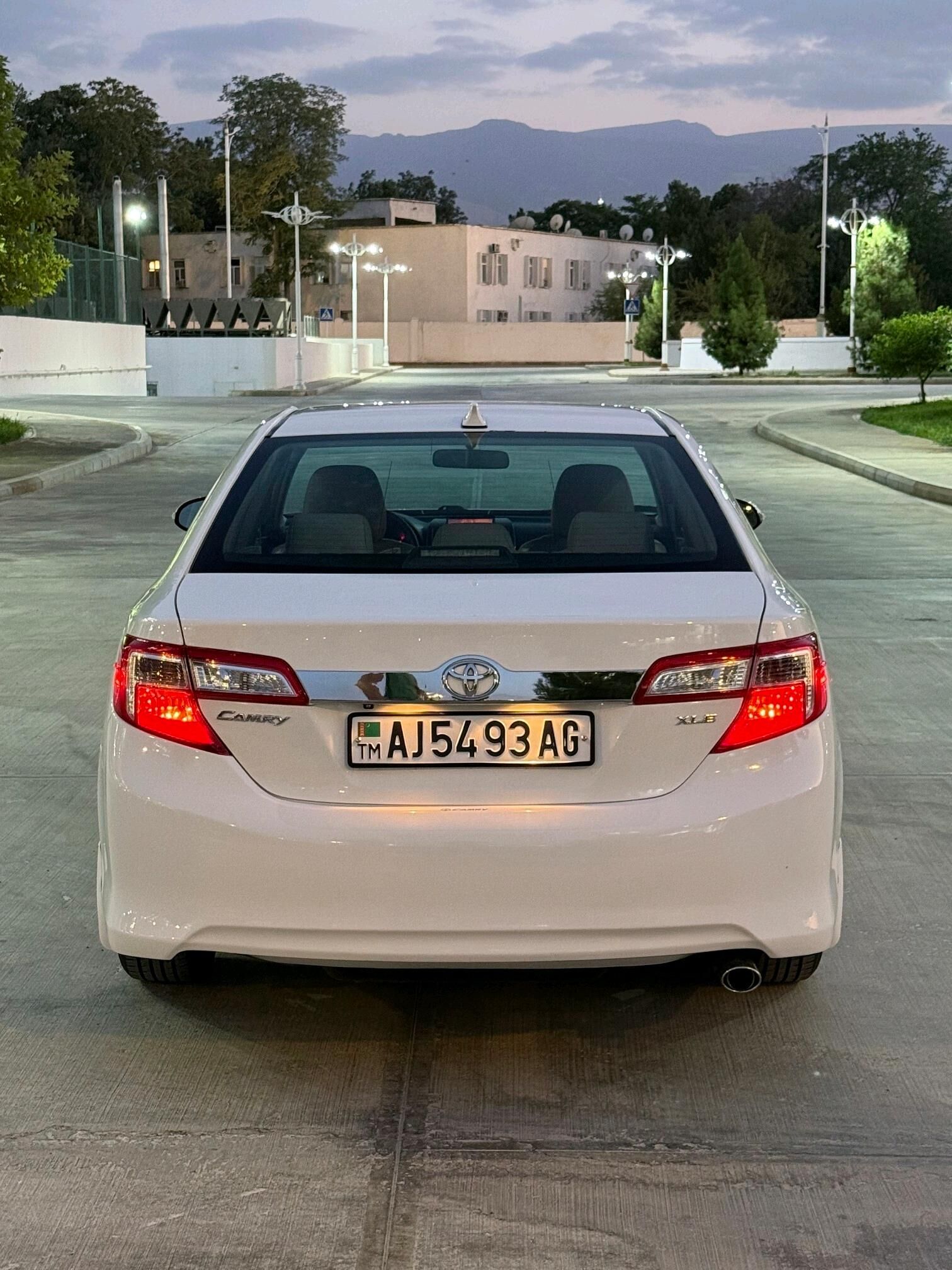 Toyota Camry 2014 - 225 000 TMT - Podwoýski köç. (Bitarap Türkmenistan şaýoly) - img 8