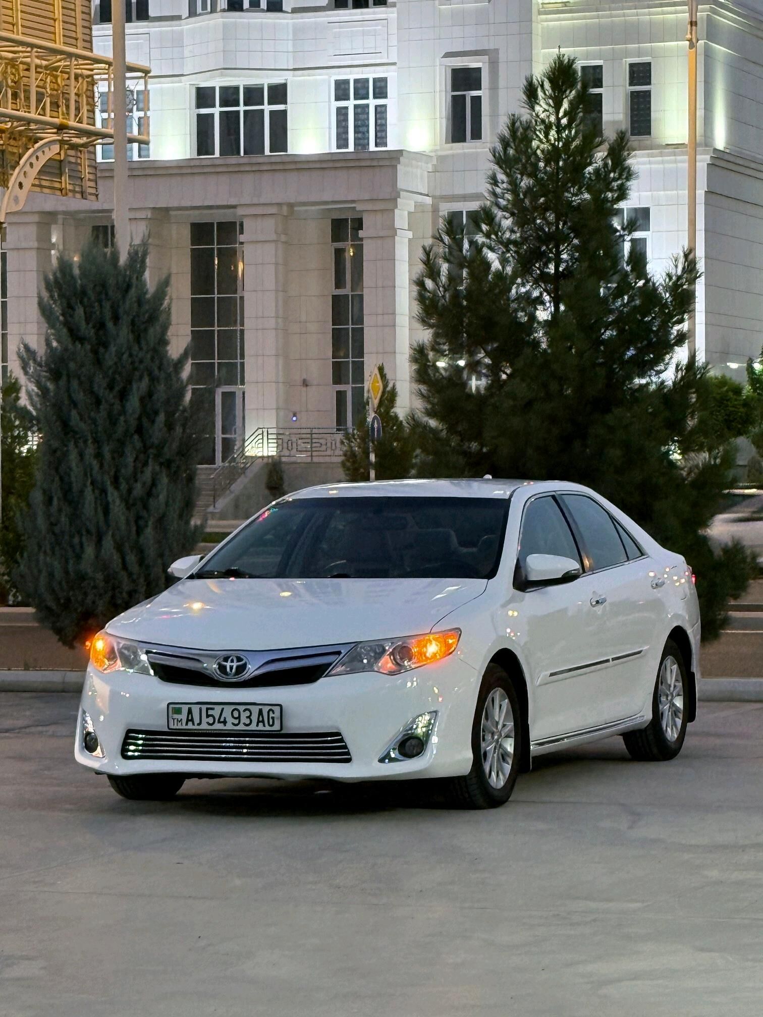 Toyota Camry 2014 - 225 000 TMT - Podwoýski köç. (Bitarap Türkmenistan şaýoly) - img 2