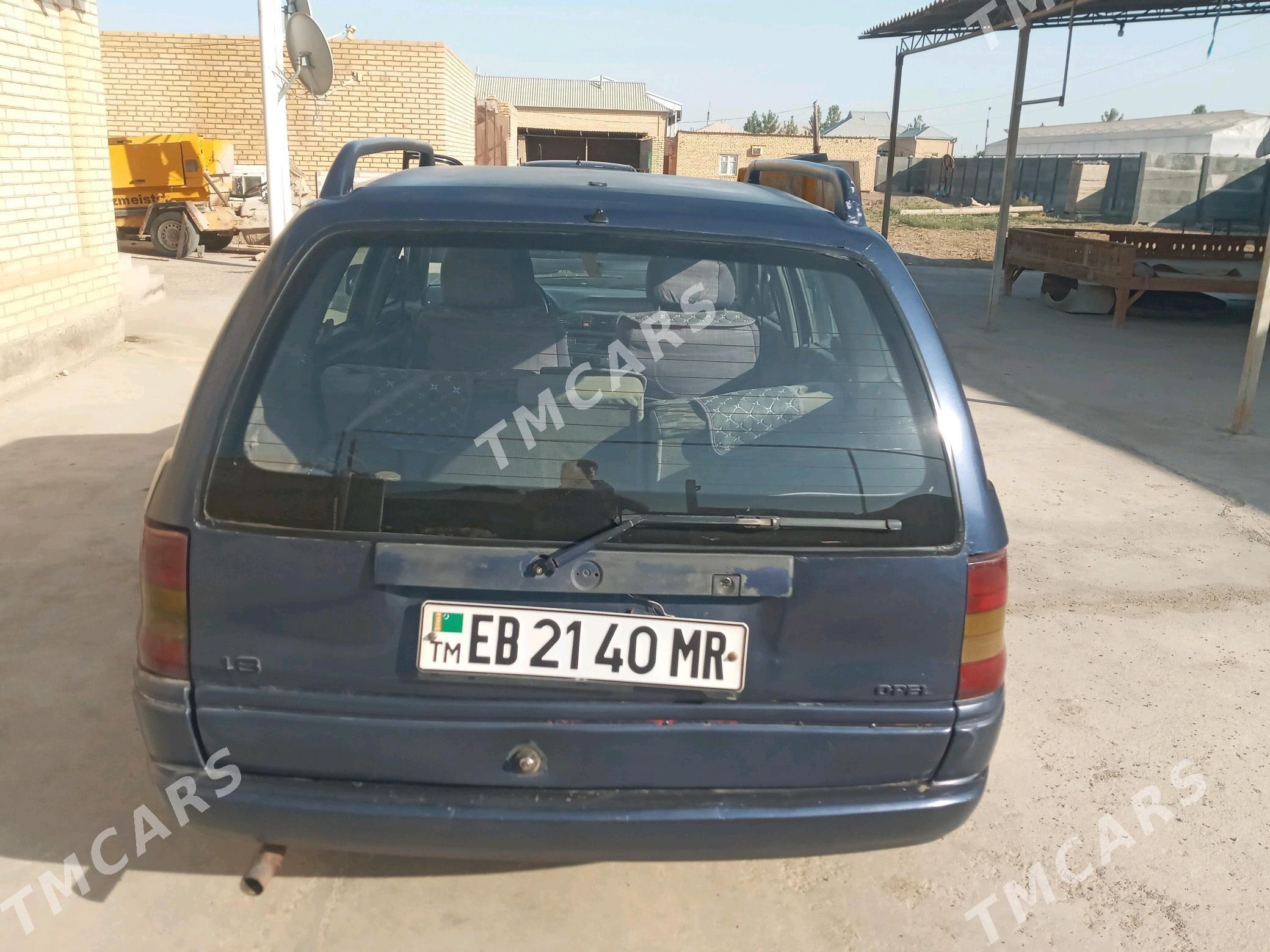 Opel Astra 1992 - 33 000 TMT - Векильбазар - img 2