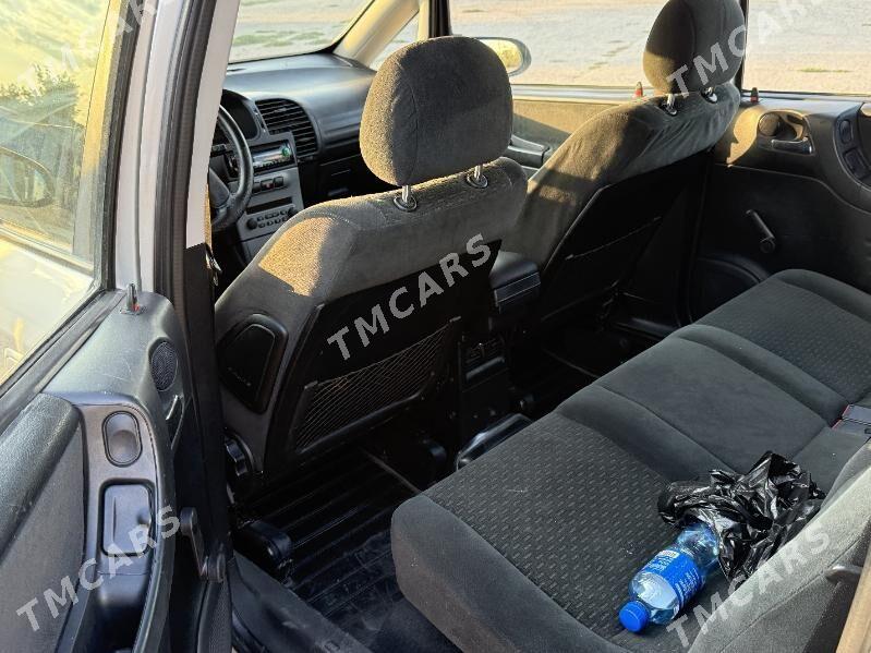 Opel Zafira 2003 - 106 000 TMT - Дашогуз - img 5