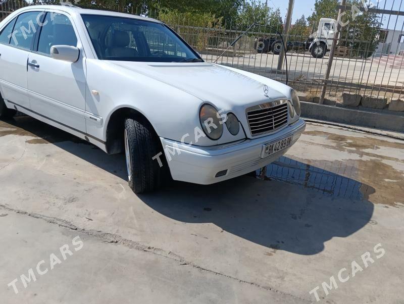 Mercedes-Benz C320 1999 - 110 000 TMT - Джебел - img 2