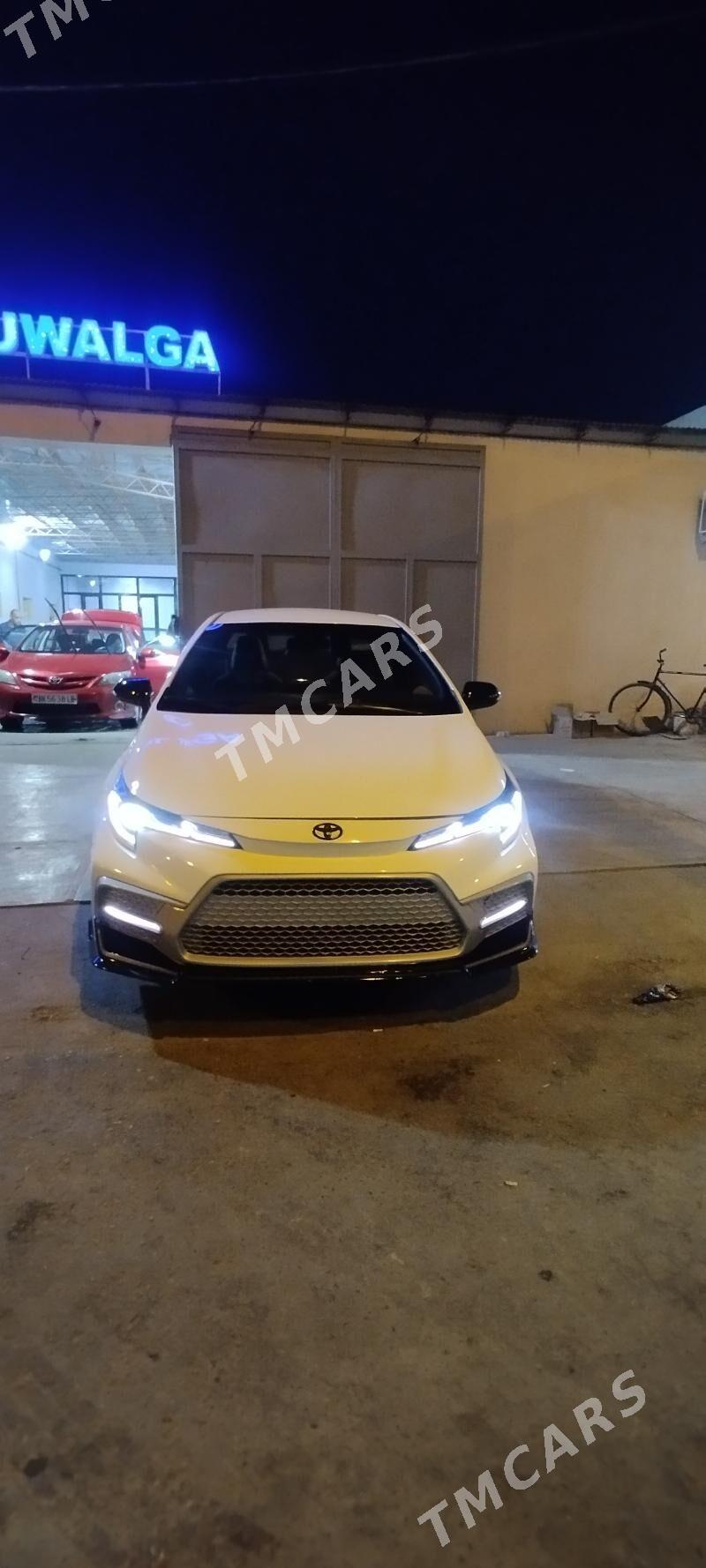 Toyota Corolla 2022 - 215 000 TMT - Türkmenabat - img 2