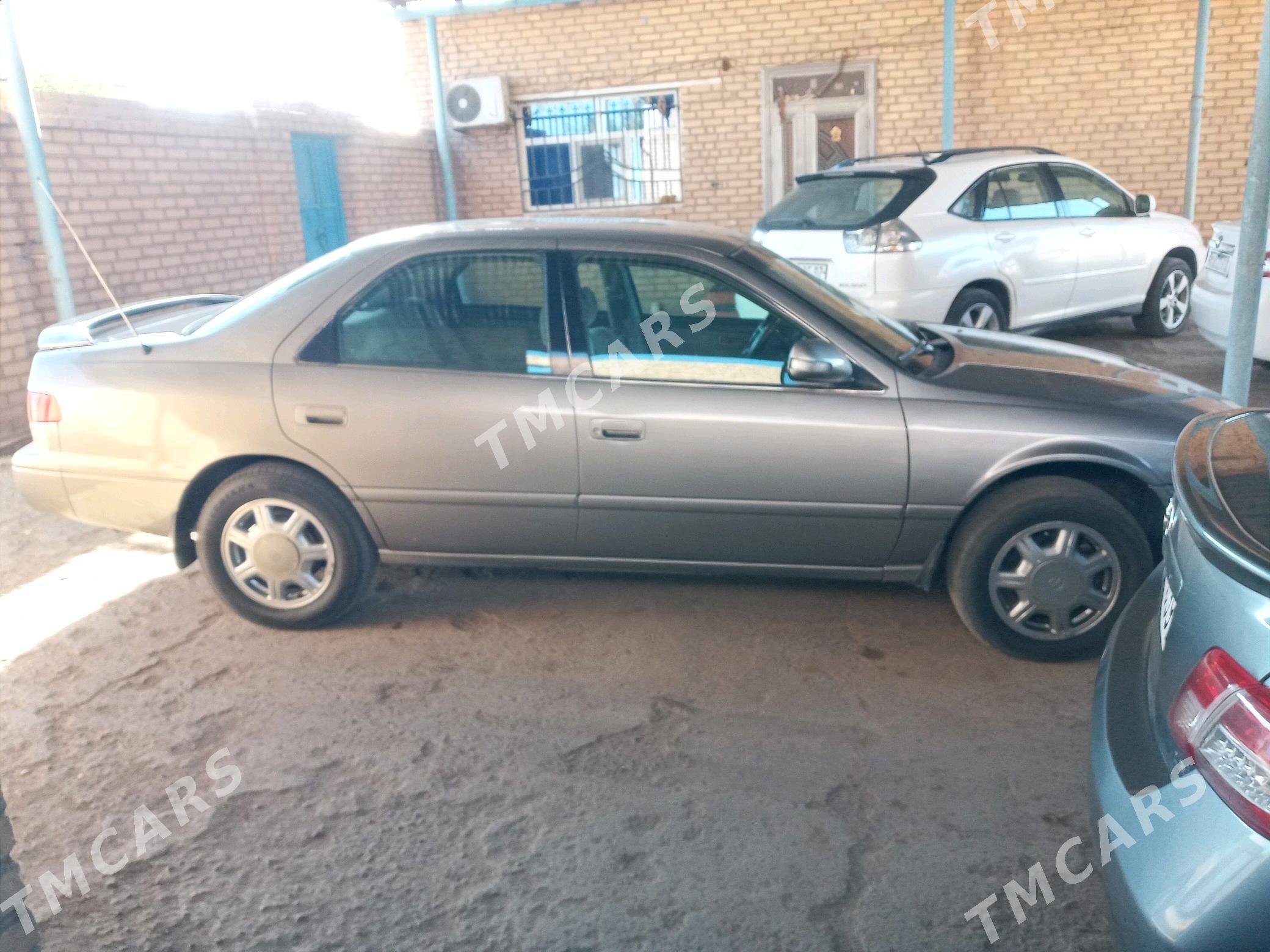 Toyota Camry 2001 - 120 000 TMT - Гороглы (Тагта) - img 2