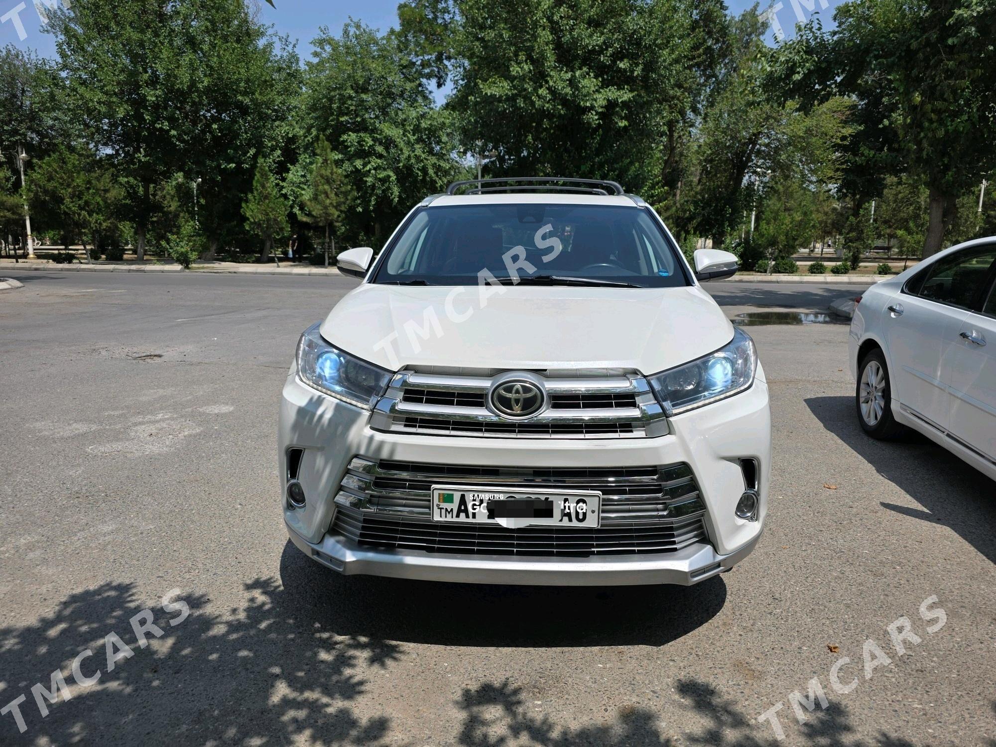 Toyota Highlander 2018 - 390 000 TMT - 4 mkr - img 3