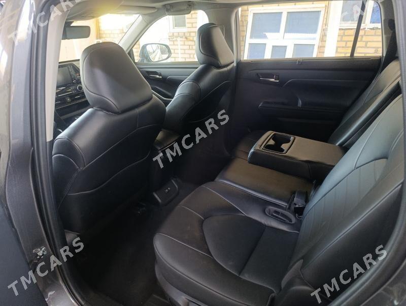 Toyota Highlander 2021 - 460 000 TMT - Sakarçäge - img 2