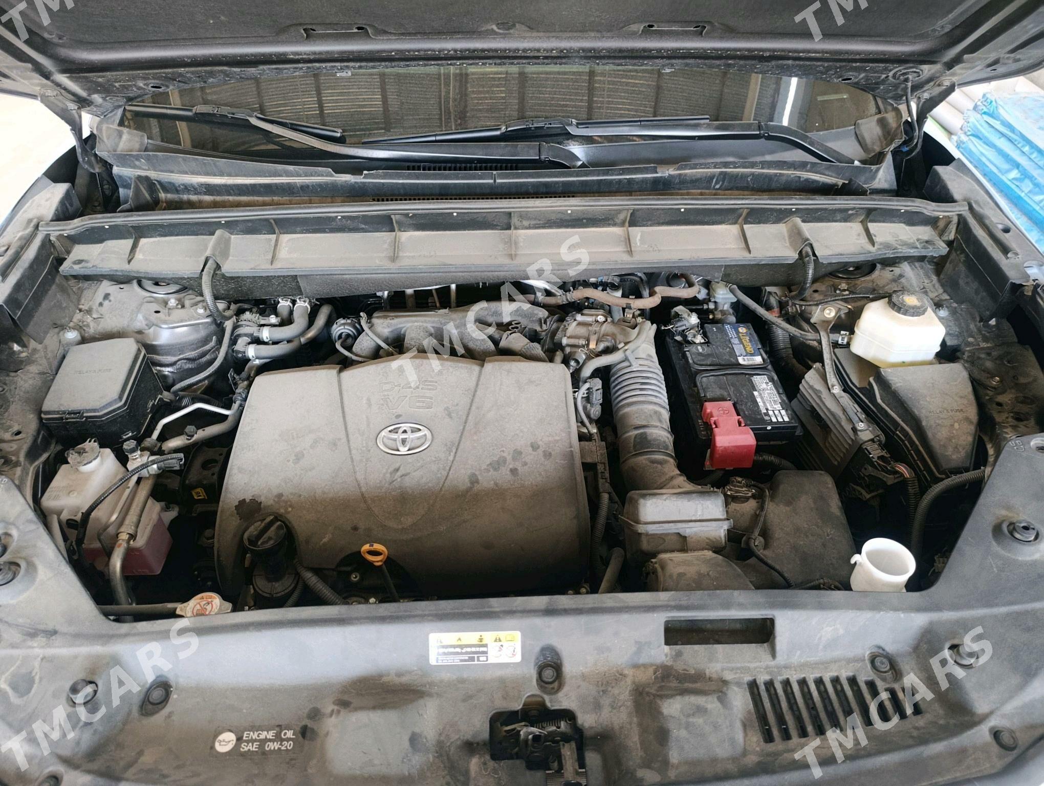 Toyota Highlander 2021 - 460 000 TMT - Sakarçäge - img 3