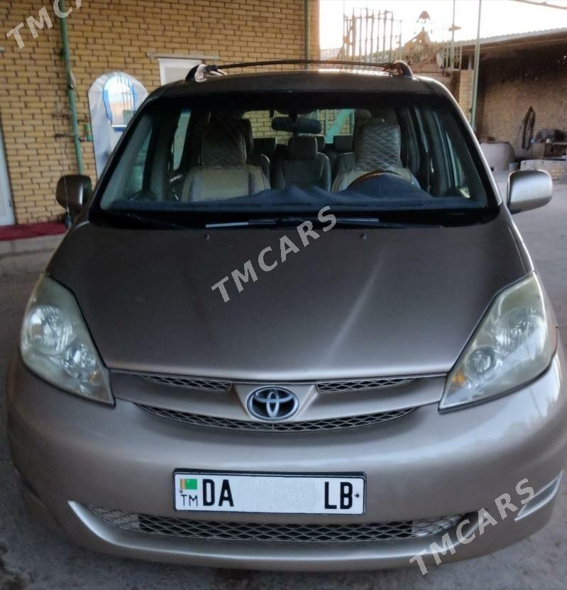 Toyota Sienna 2008 - 215 000 TMT - Туркменабат - img 5