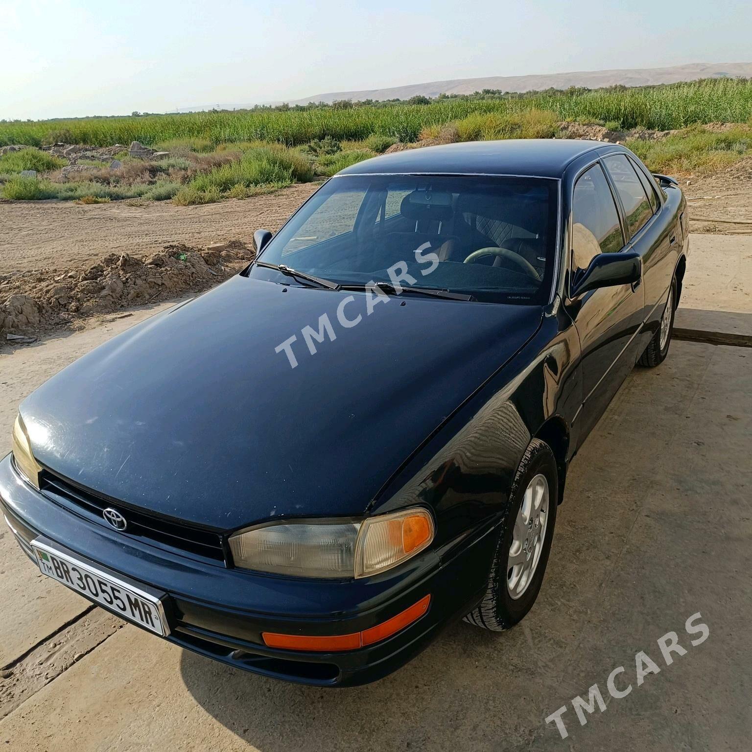Toyota Camry 1993 - 90 000 TMT - Тагтабазар - img 3