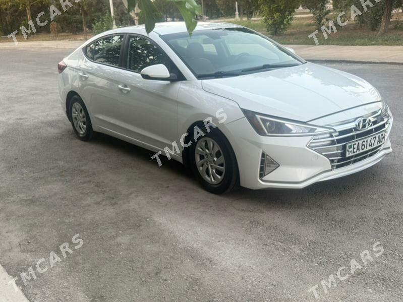 Hyundai Elantra 2019 - 195 000 TMT - Parahat 1 - img 7