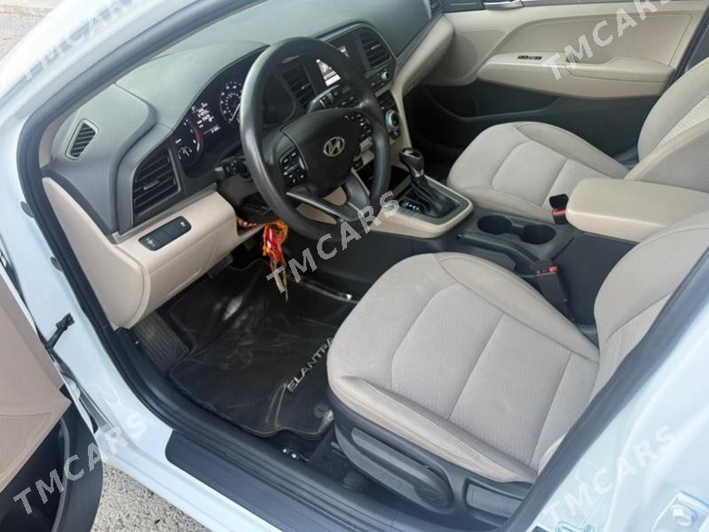 Hyundai Elantra 2019 - 195 000 TMT - Parahat 1 - img 6