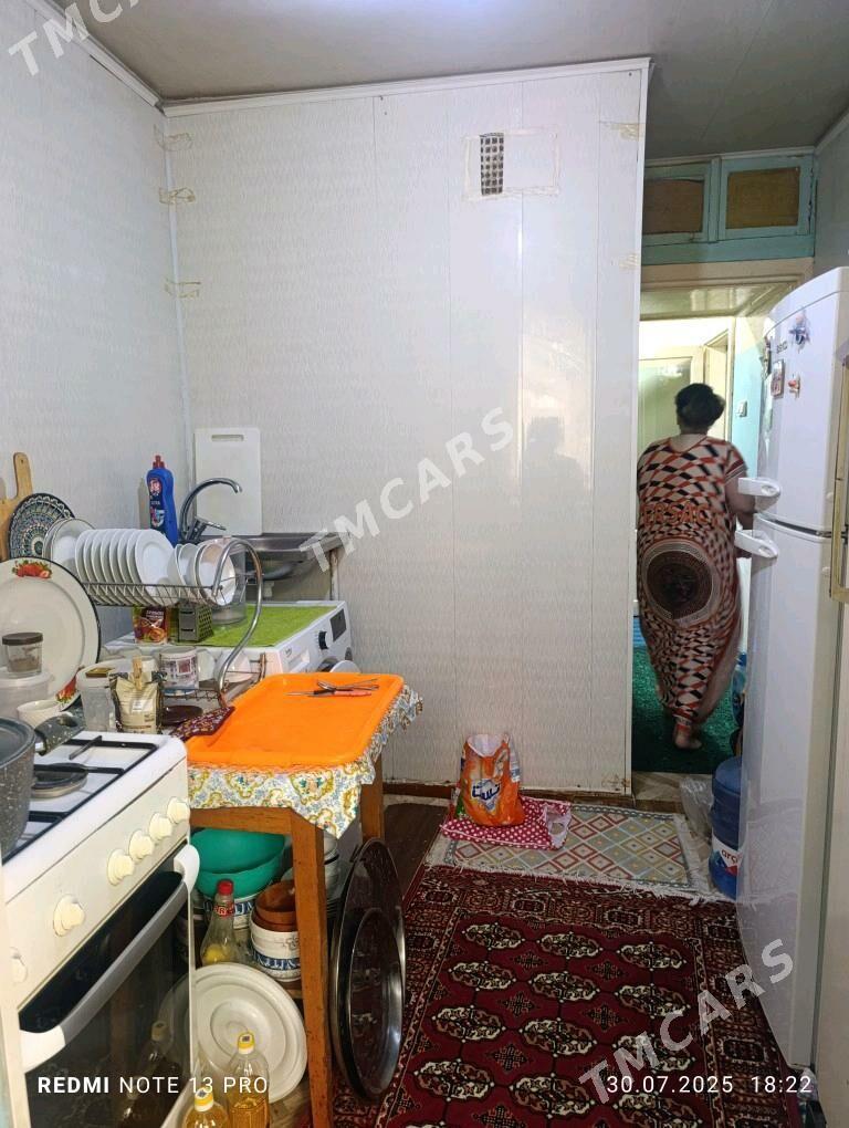 11 mkr 4/2 etazy 2 kom - Ашхабад - img 2