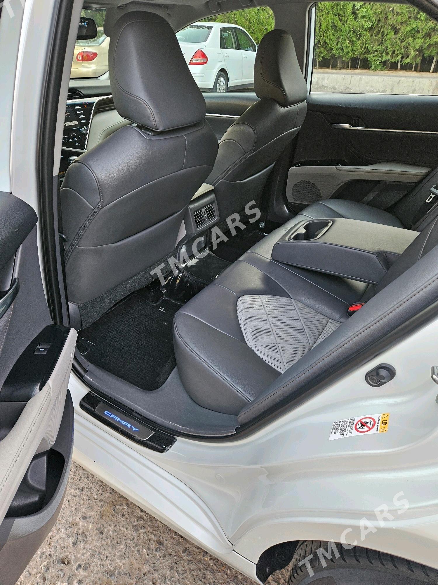 Toyota Camry 2018 - 415 000 TMT - Ашхабад - img 4