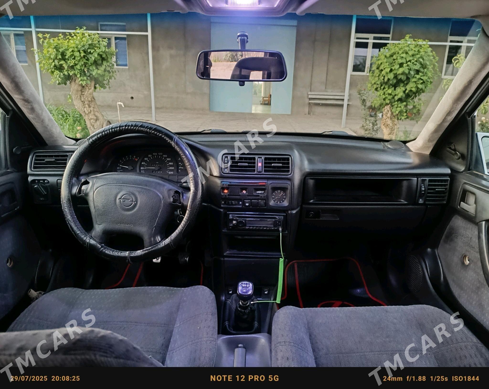 Opel Vectra 1993 - 50 000 TMT - Чарджоу - img 4