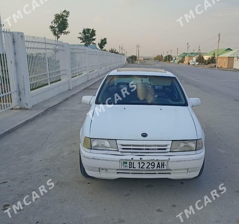 Opel Vectra 1991 - 40 000 TMT - Bäherden - img 3