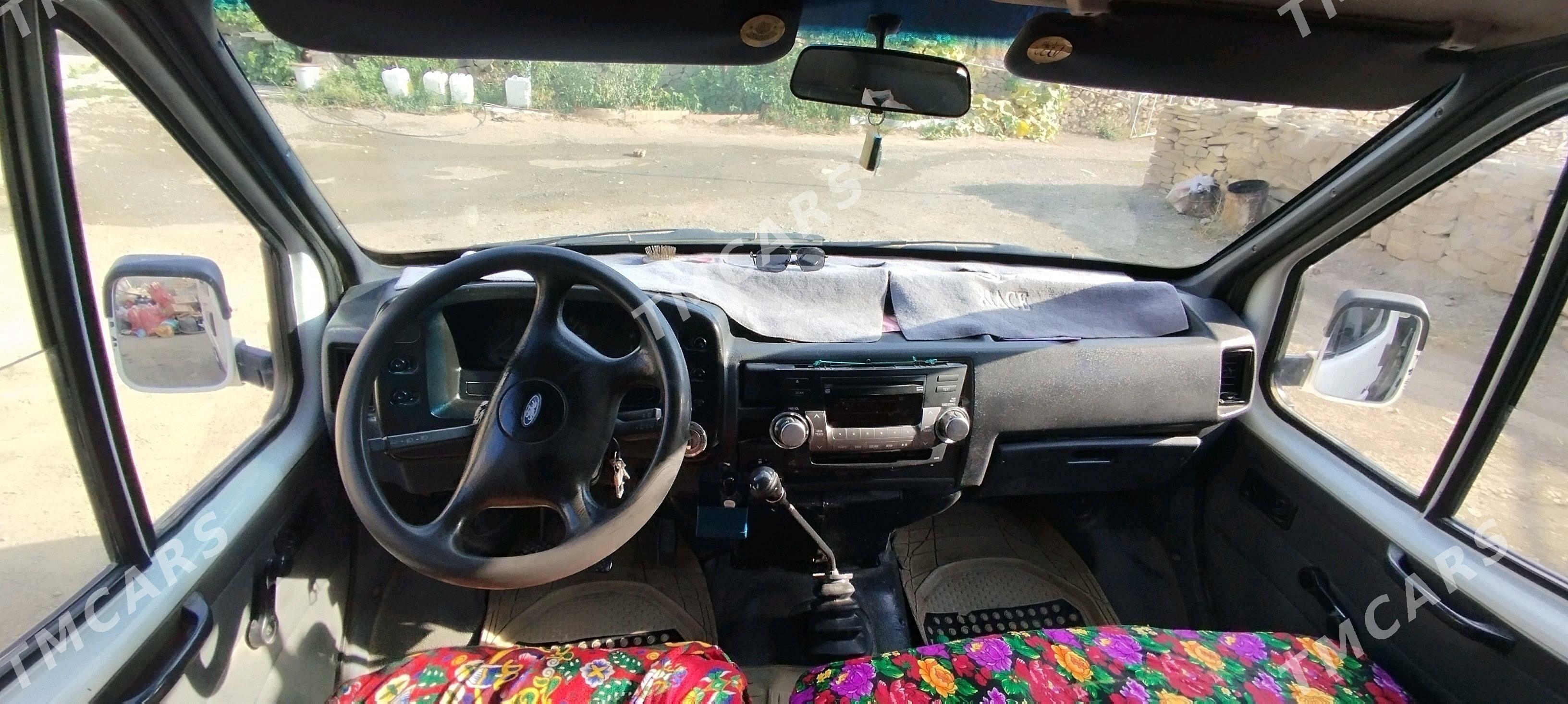Ford Transit Connect 2009 - 50 000 TMT - Бахарден - img 2