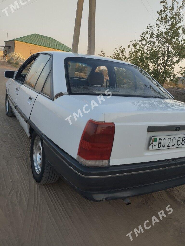 Opel Omega 1990 - 25 000 TMT - Гороглы (Тагта) - img 4
