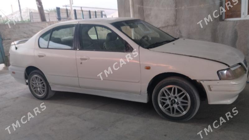Toyota 4Runner 2002 - 30 000 TMT - Гёкдепе - img 1