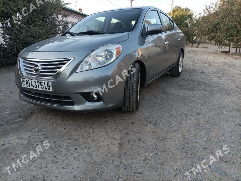 Nissan Versa 2013 - 116 000 TMT - Саят - img 5