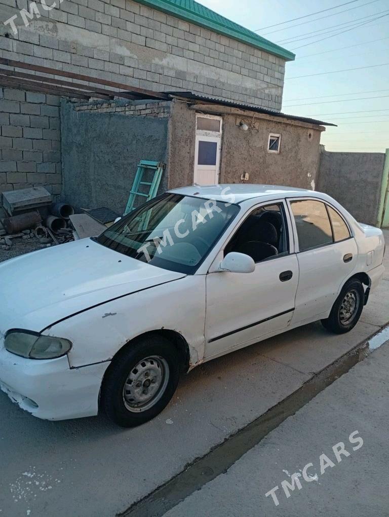 Hyundai Accent 1998 - 18 000 TMT - Теджен - img 4