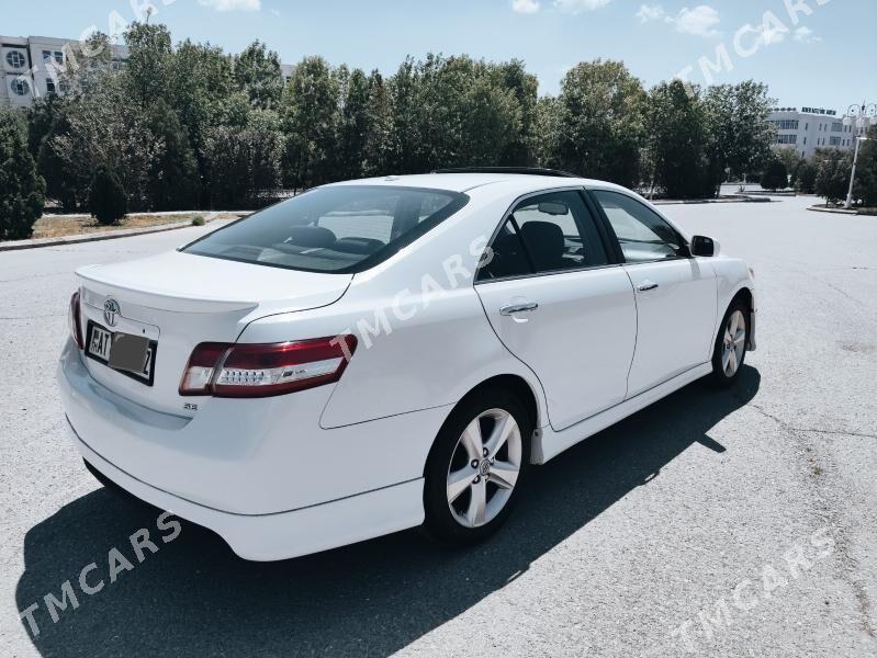 Toyota Camry 2011 - 230 000 TMT - Дашогуз - img 4