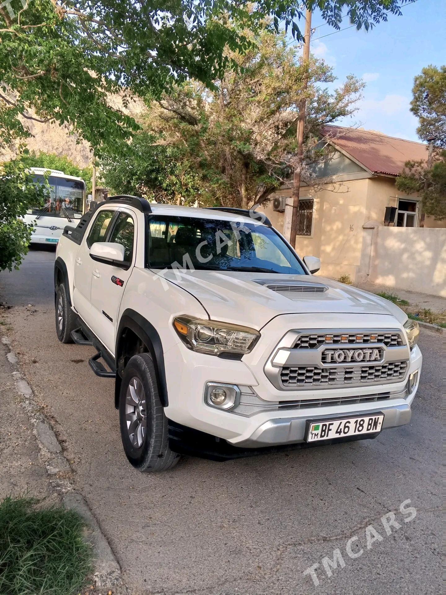 Toyota Tacoma 2017 - 300 000 TMT - Туркменбаши - img 3