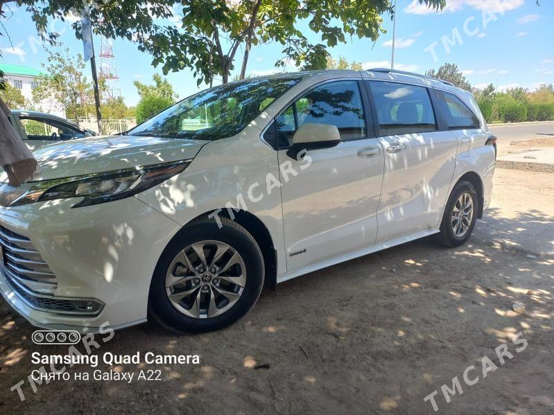 Toyota Sienna 2021 - 495 000 TMT - Дашогуз - img 4