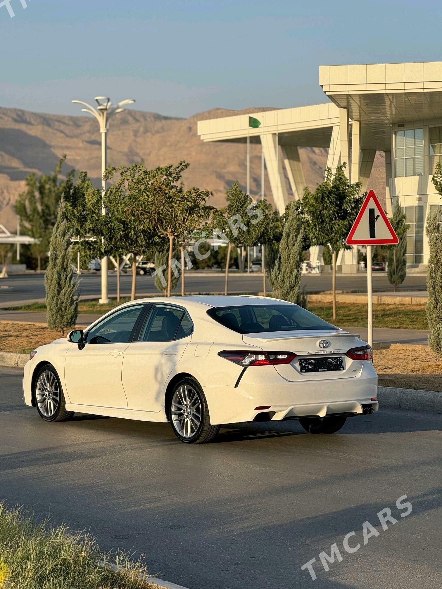 Toyota Camry 2021 - 330 000 TMT - Balkanabat - img 6
