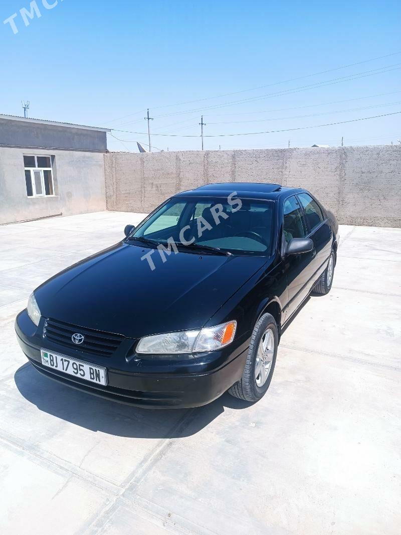 Toyota Camry 1999 - 124 000 TMT - Гызыларбат - img 4