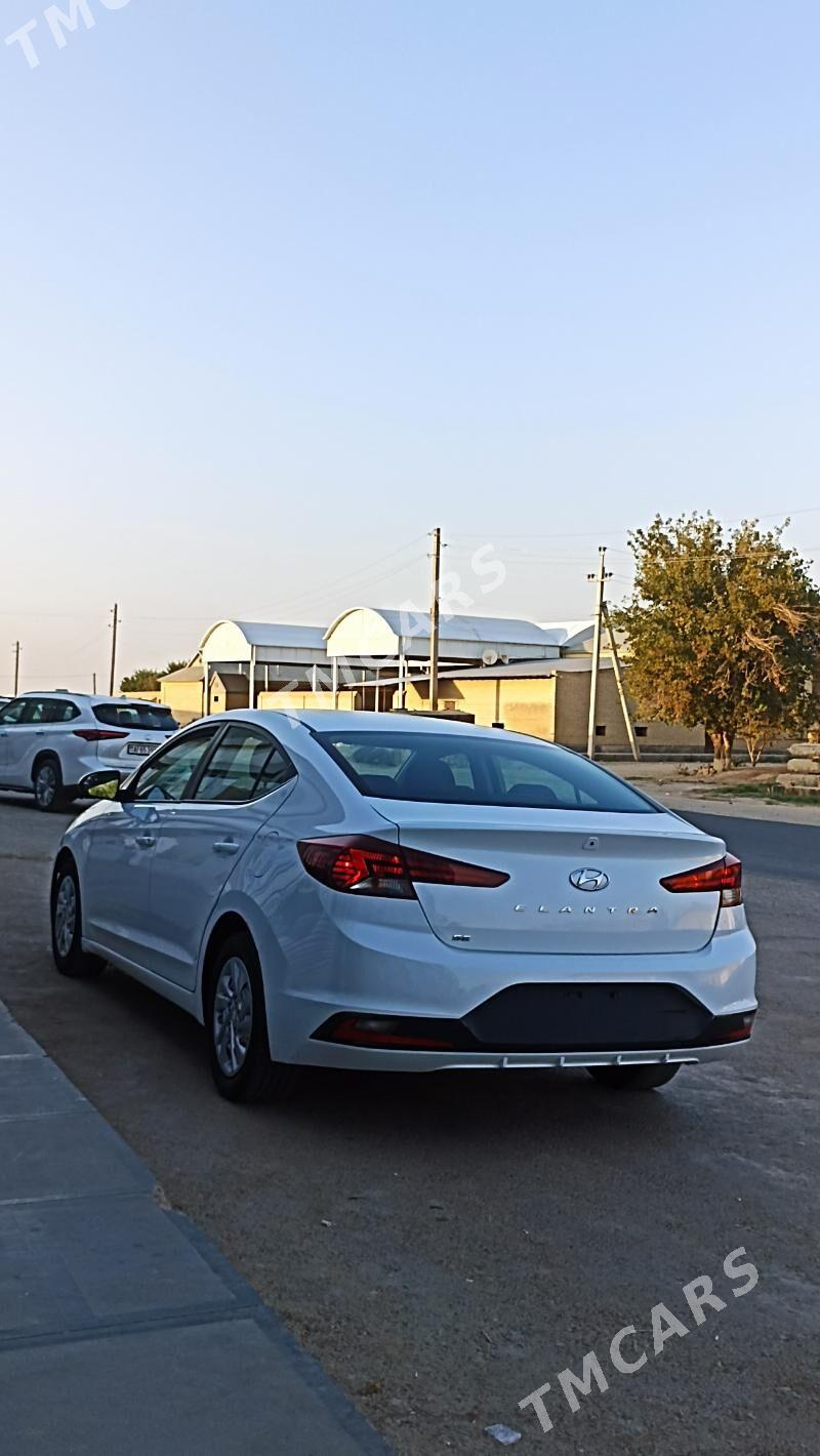 Hyundai Elantra 2020 - 200 000 TMT - Мары - img 9