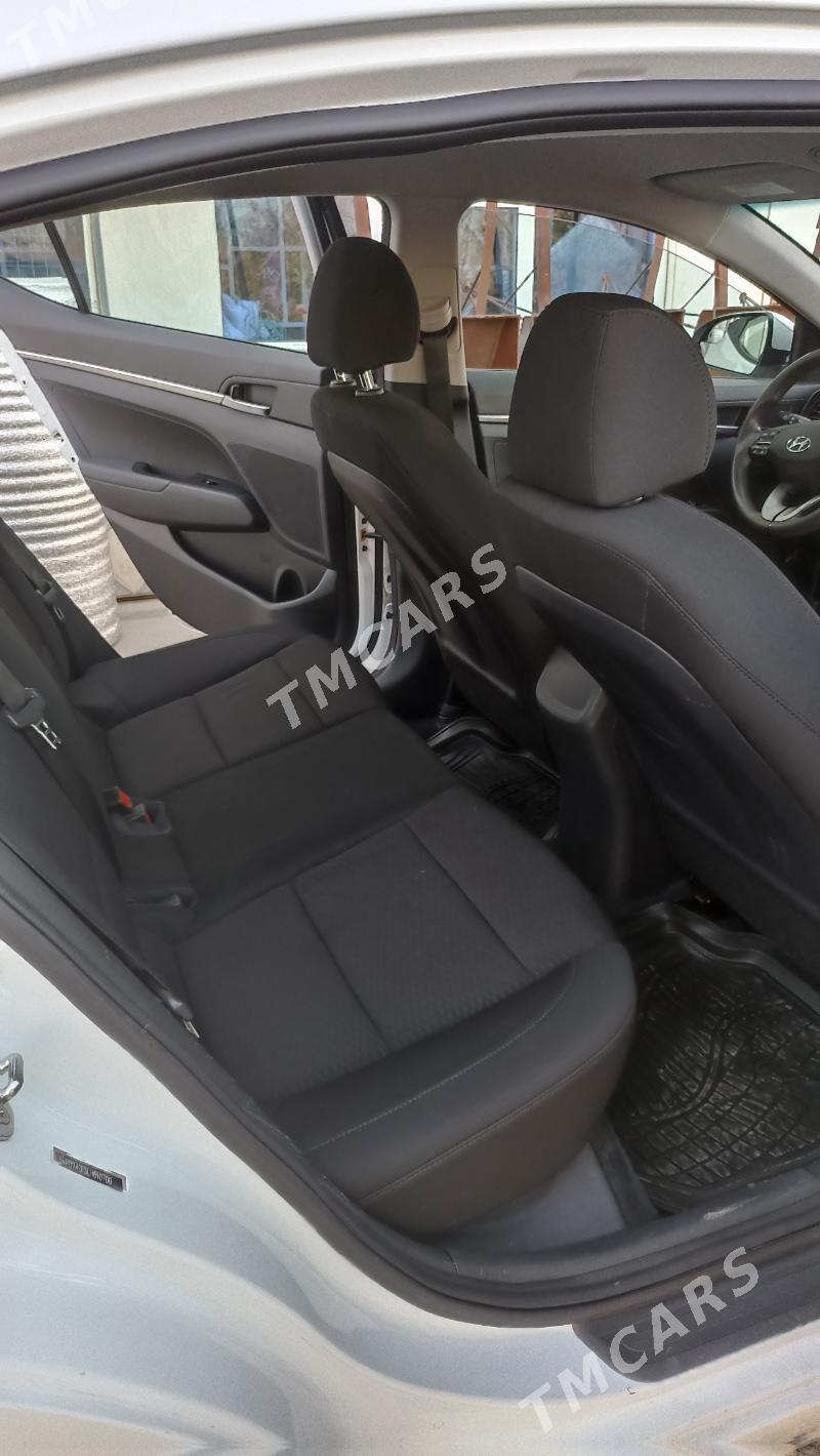 Hyundai Elantra 2020 - 200 000 TMT - Мары - img 10