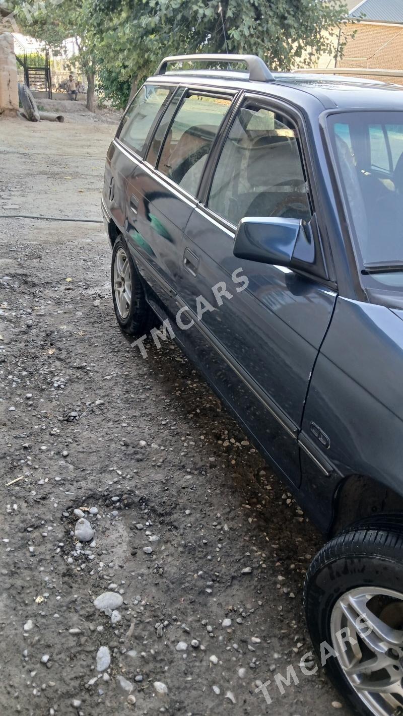 Opel Astra 1996 - 50 000 TMT - Дянев - img 2