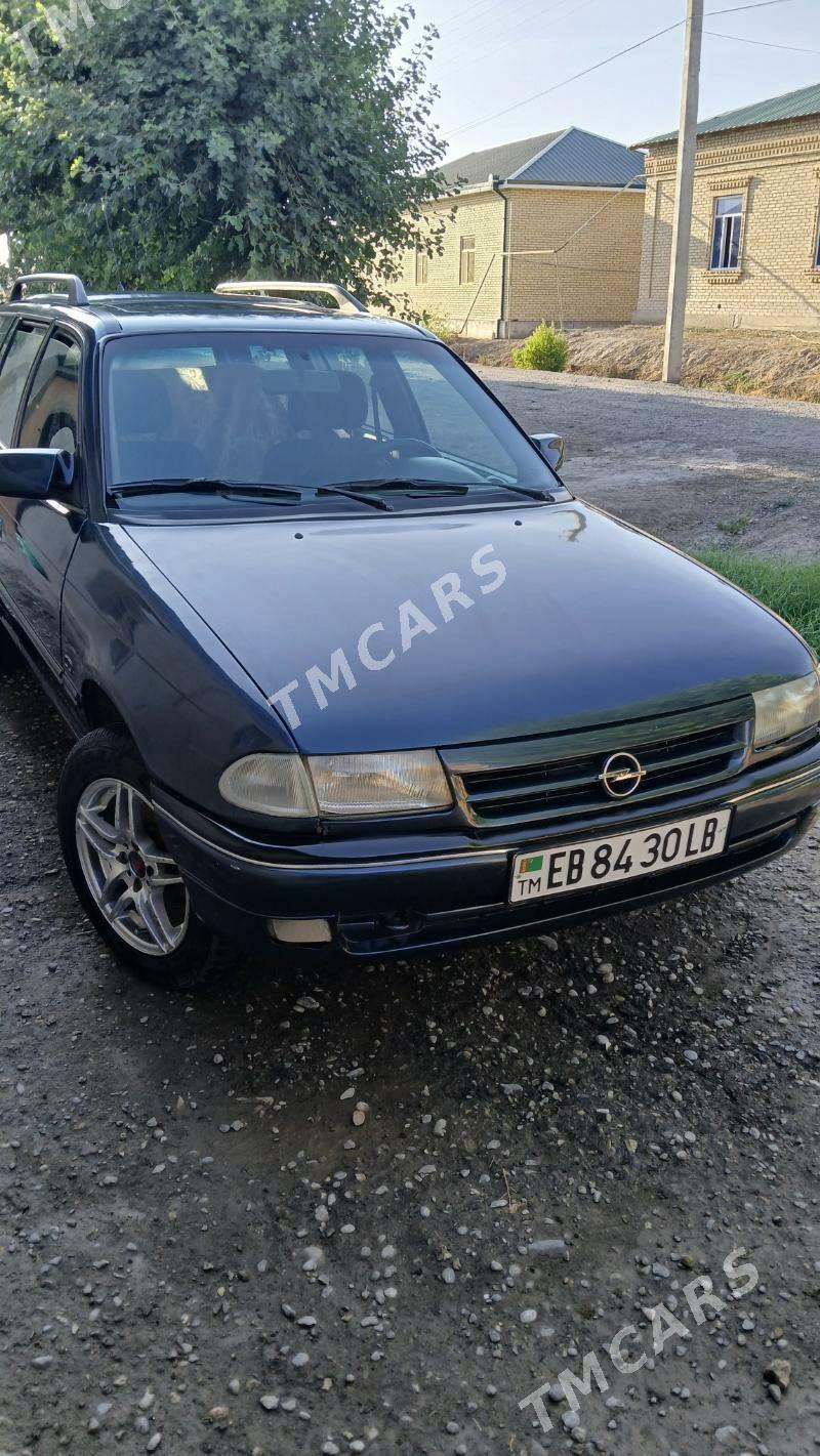 Opel Astra 1996 - 50 000 TMT - Дянев - img 5