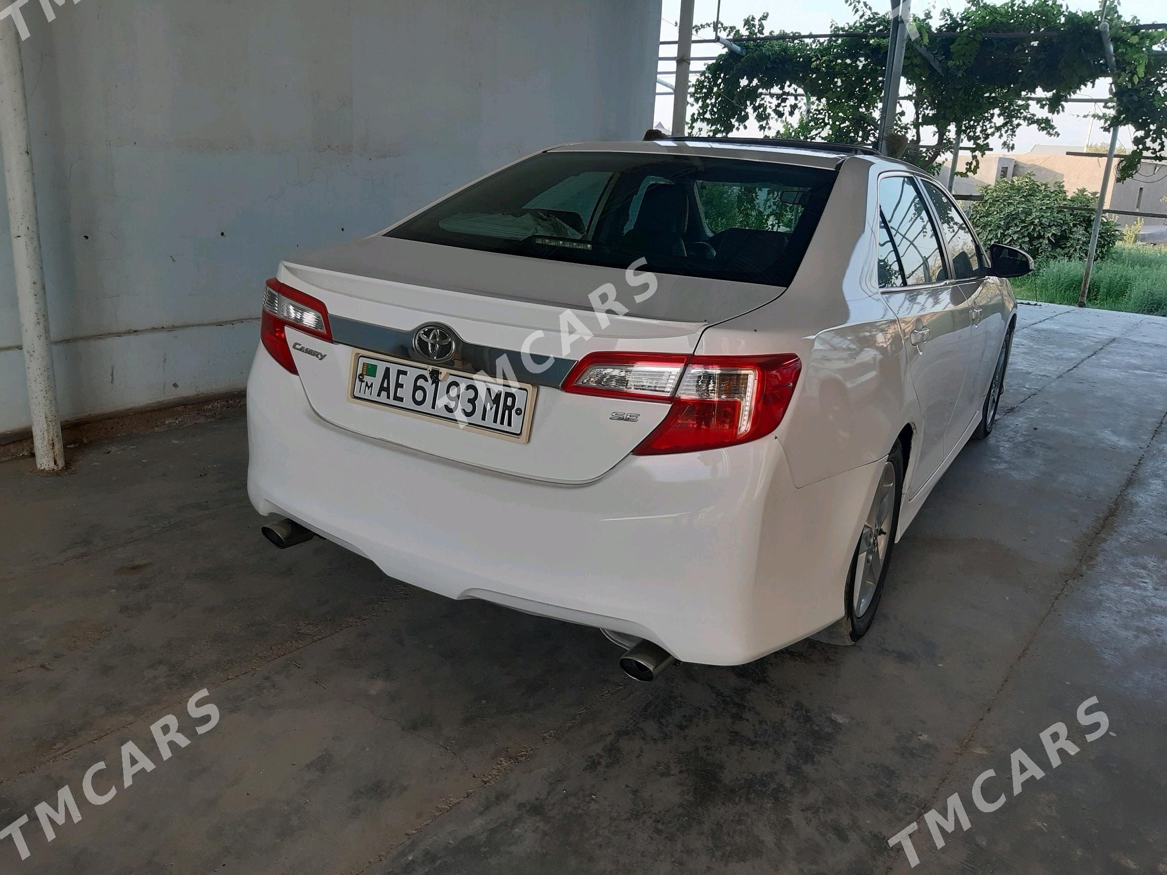 Toyota Camry 2014 - 205 000 TMT - Baýramaly - img 4