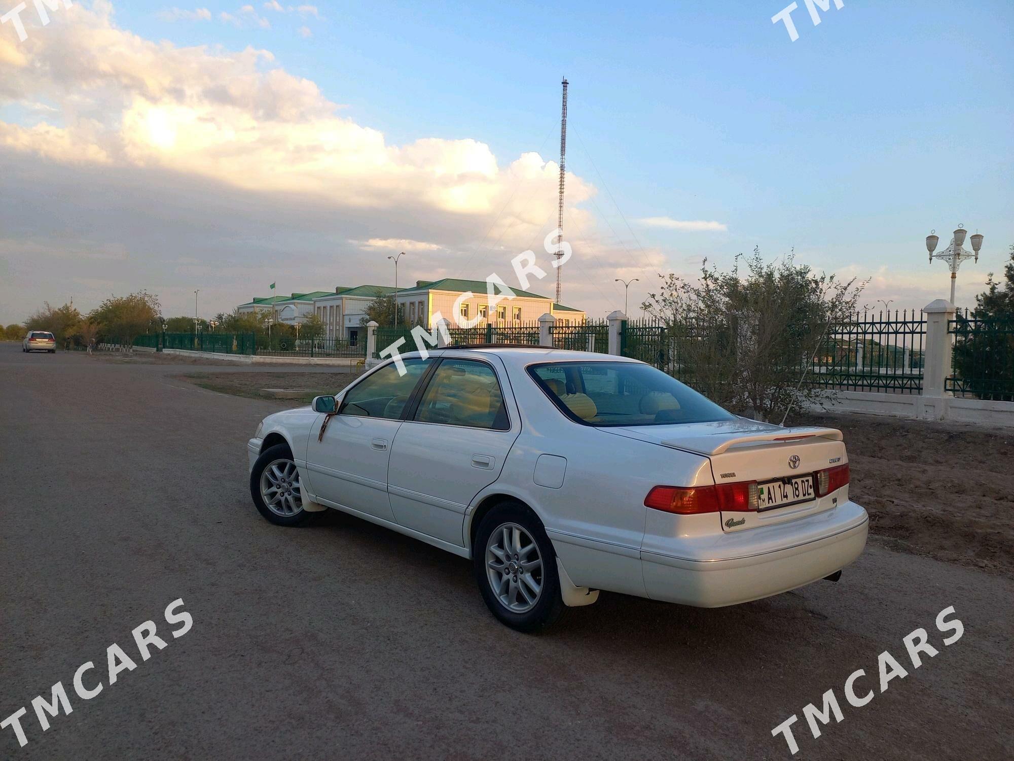 Toyota Camry 1999 - 140 000 TMT - Boldumsaz - img 2