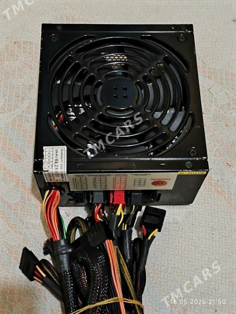 blok pitaniya 750w - Бузмеин - img 3