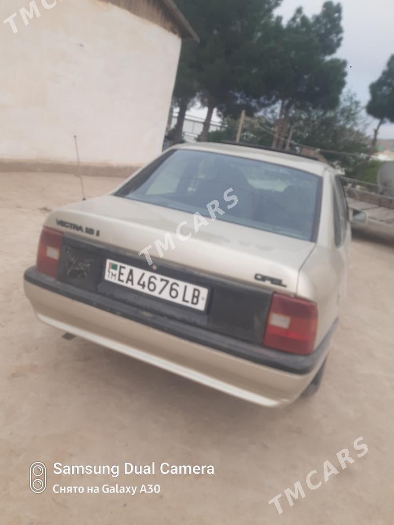 Opel Vectra 1992 - 26 000 TMT - Магданлы - img 6
