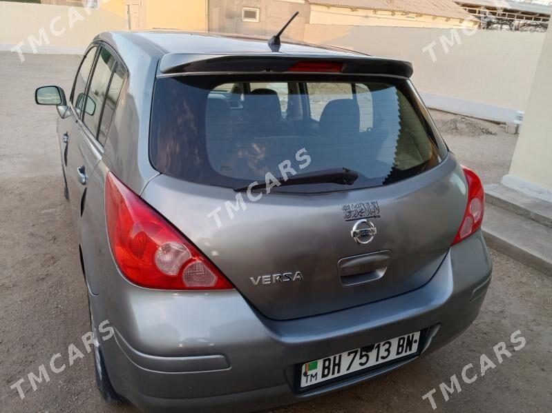 Nissan Versa 2010 - 110 000 TMT - Балканабат - img 4